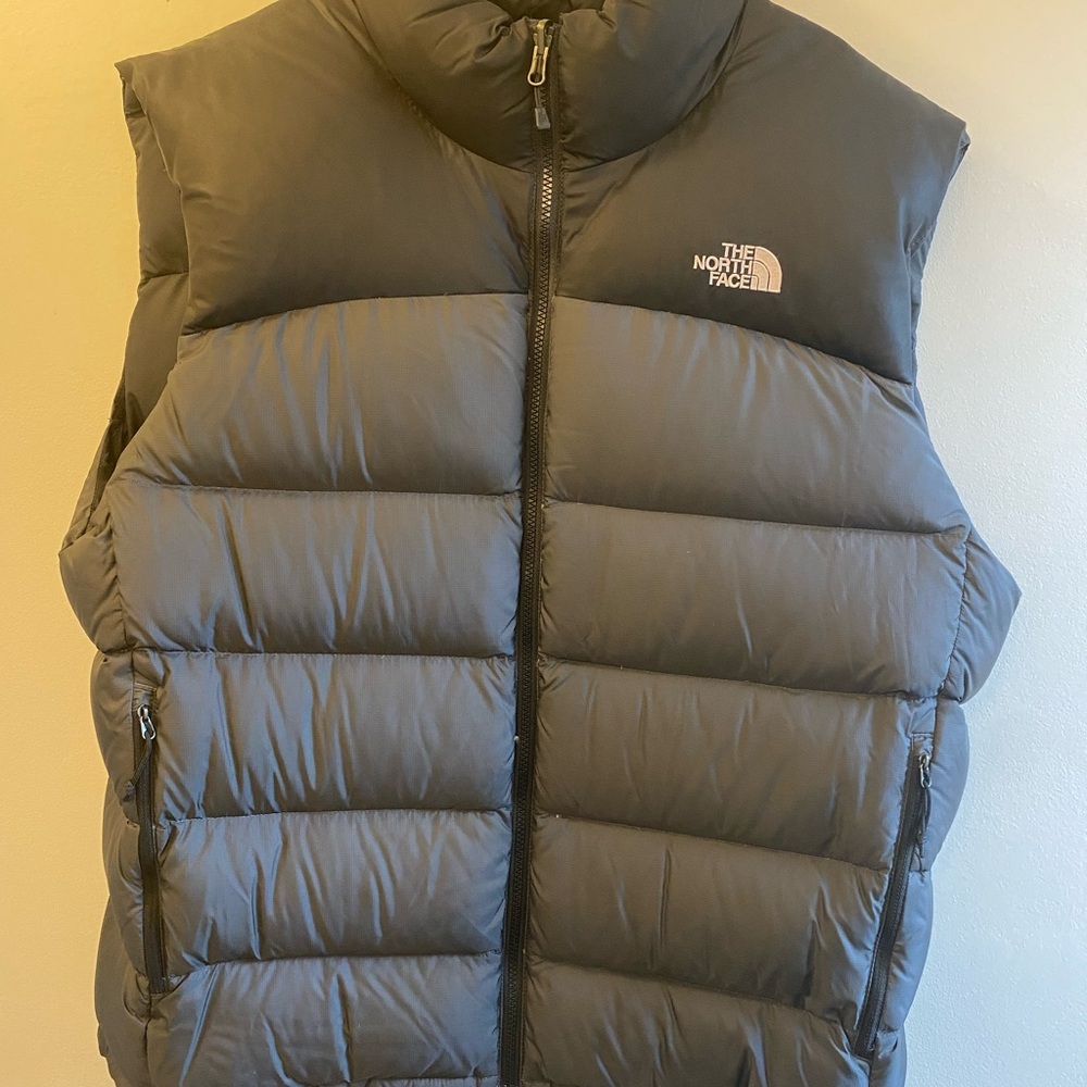 The North Face Men's Gray Puffer Vest